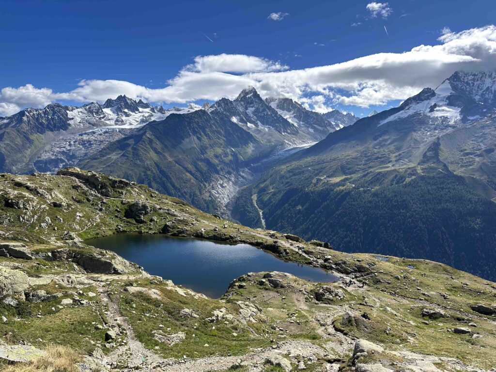 TMB環白朗峰沿途景色